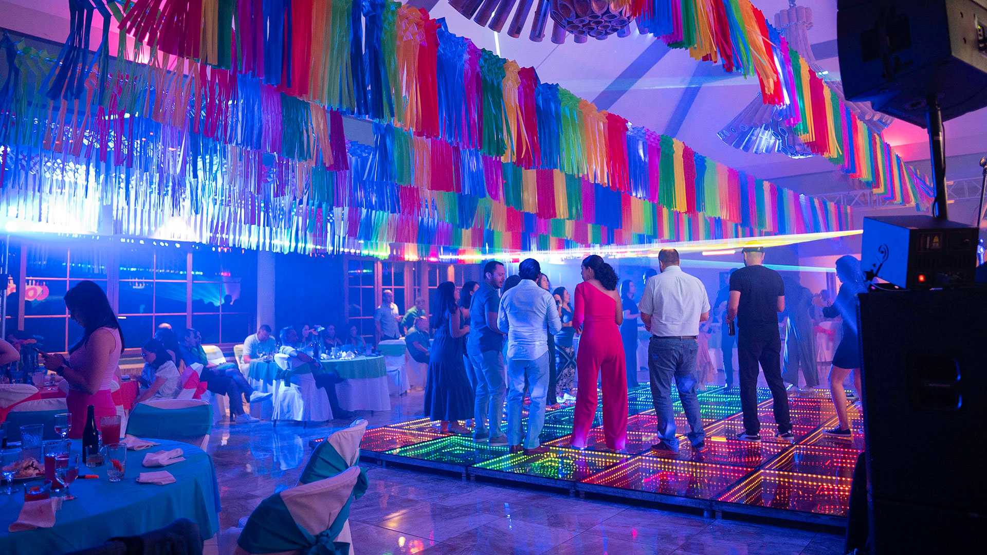 Alka in Colors, Bayer