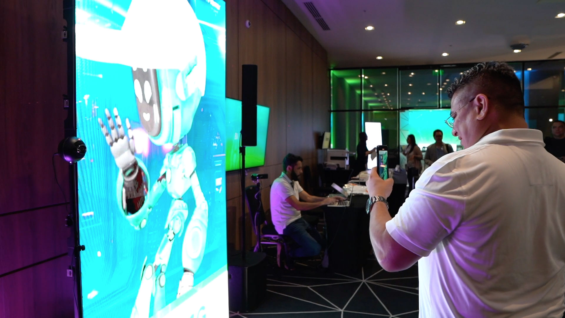 Asistentes Virtuales Sostenibilidad Expansiva, FERRER